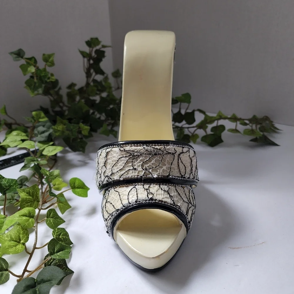 Large Resin High Heel Shoe Vanity Display